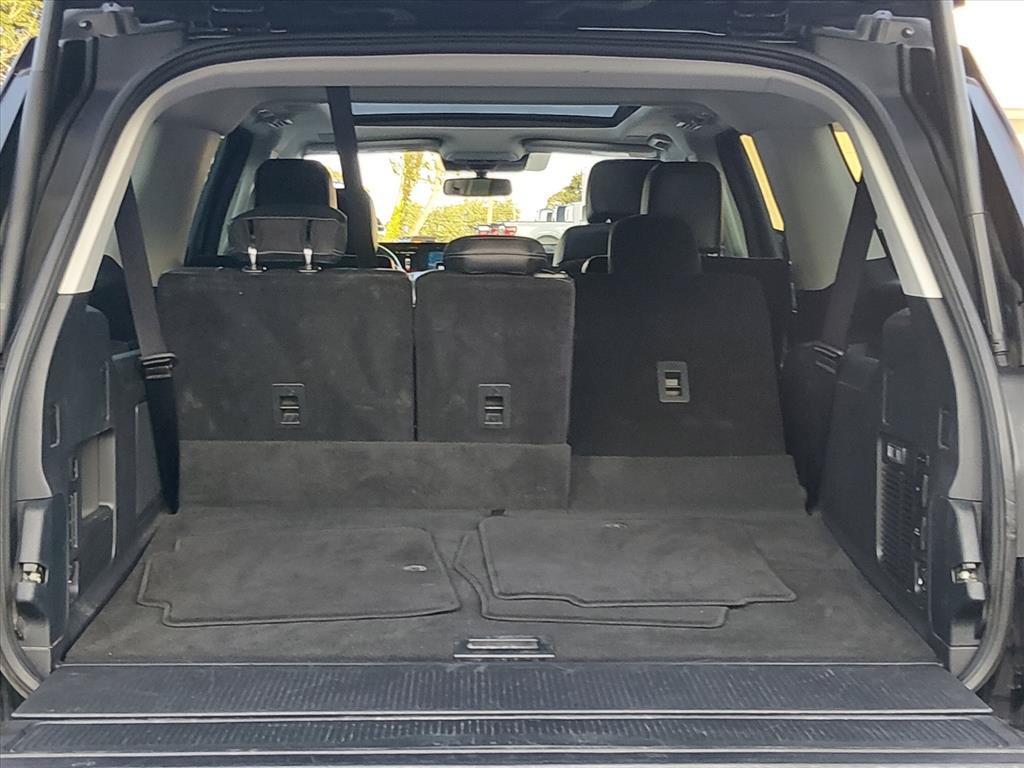 Certified 2025 Ford Expedition Max Platinum w/ Driver's Package AWD/4WD image 16