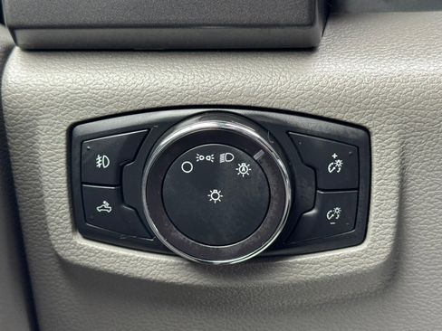 Used 2018 Ford F150 XLT image 8