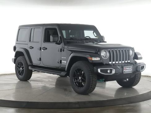 Used 2023 Jeep Wrangler Unlimited Sahara w/ Cold Weather Group AWD/4WD image 2