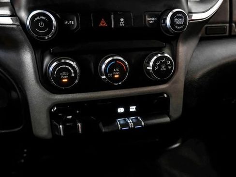 Used 2024 RAM 2500 Big Horn AWD/4WD image 21