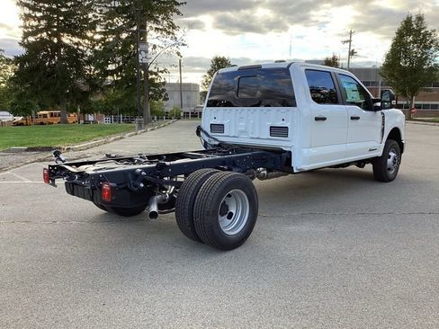 New 2026 Ford F350 XL w/ XL Chrome Package image 7