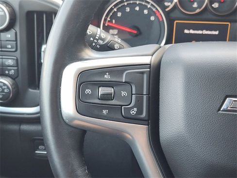 Used 2020 Chevrolet Silverado 1500 LT Trail Boss AWD/4WD image 28
