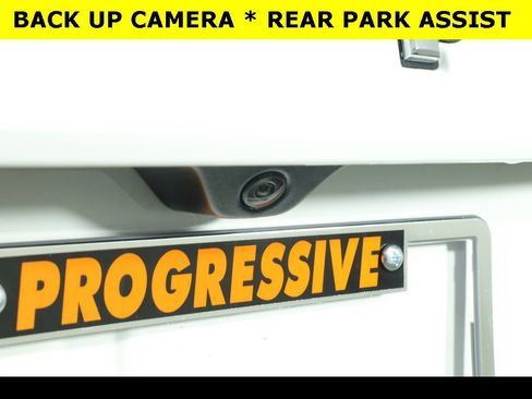 Used 2021 Jeep Grand Cherokee Laredo image 12