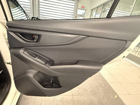 Used 2021 Subaru Crosstrek 2.0i Premium image 34