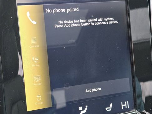 Used 2021 Volvo XC40 T5 Momentum w/ Premium Package image 15