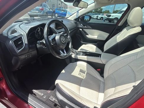 Used 2017 MAZDA MAZDA3 Grand Touring FWD image 23