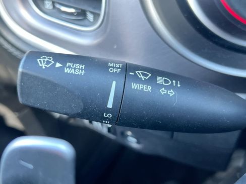 Used 2019 Dodge Charger R/T w/ Plus Group RWD image 25