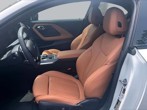Used 2025 BMW 230i Coupe w/ Convenience Package RWD image 8
