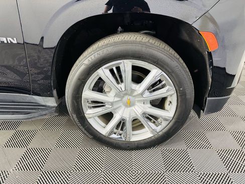 Used 2023 Chevrolet Suburban High Country w/ Max Trailering Package RWD image 35
