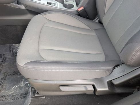 Used 2025 Subaru Crosstrek 2.0i Premium image 12