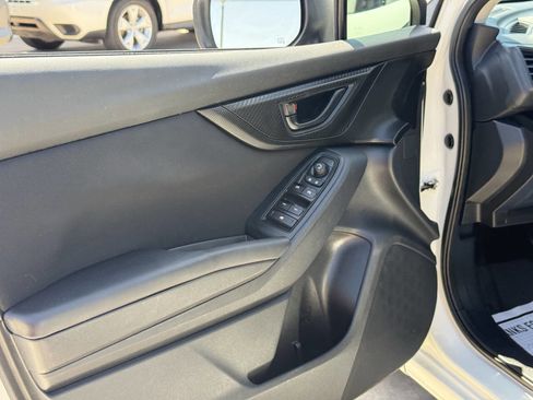 Used 2019 Subaru Impreza 2.0i Premium AWD/4WD image 14