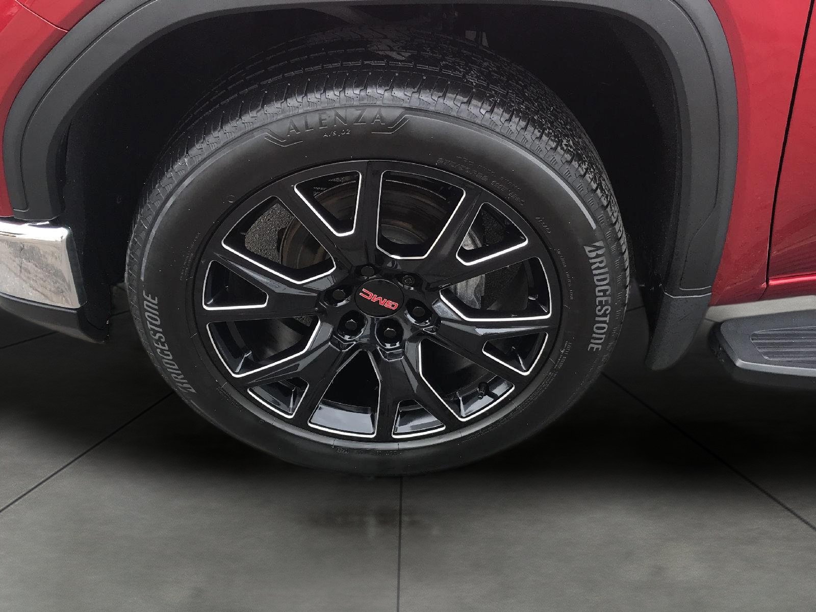 Used 2022 GMC Sierra 1500 SLT w/ SLT Premium Plus Package AWD/4WD image 4