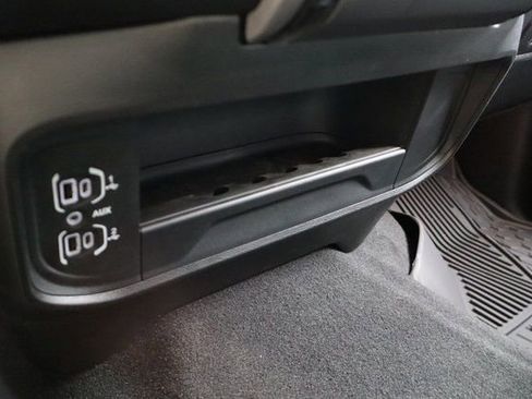 Used 2025 RAM 2500 Big Horn image 29