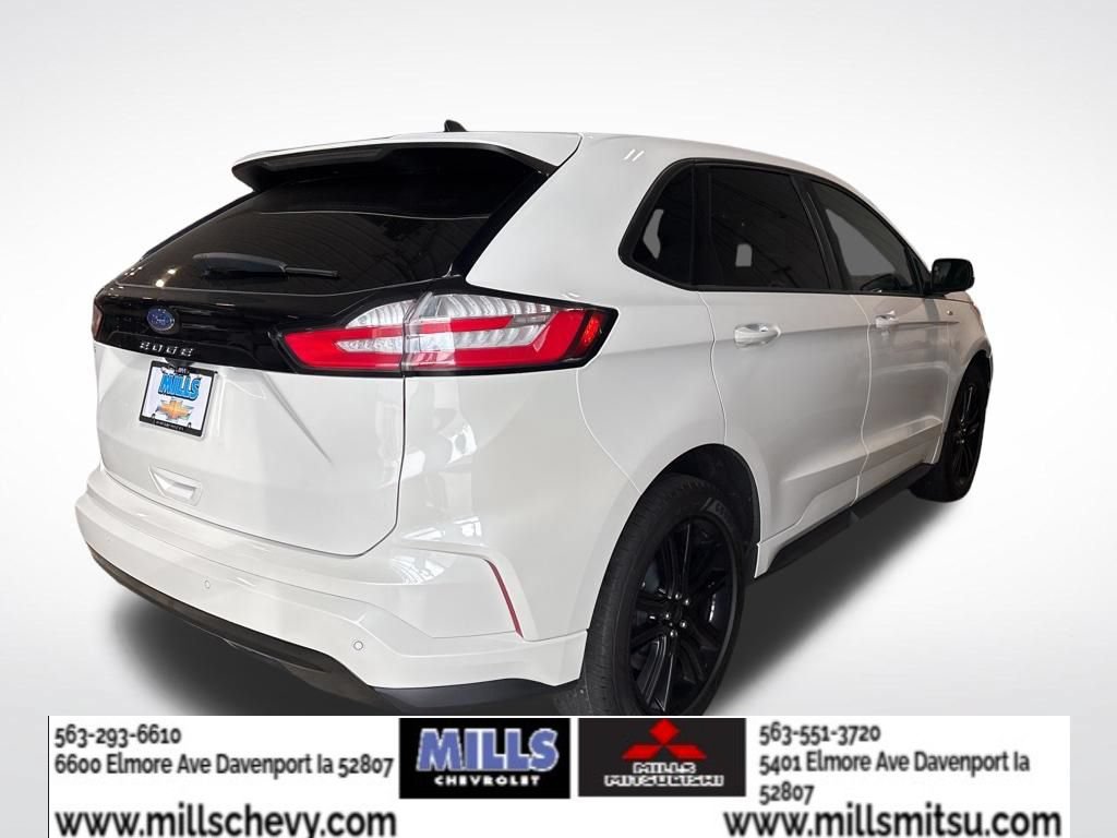 Used 2022 Ford Edge ST-Line w/ Cold Weather Package AWD/4WD image 5