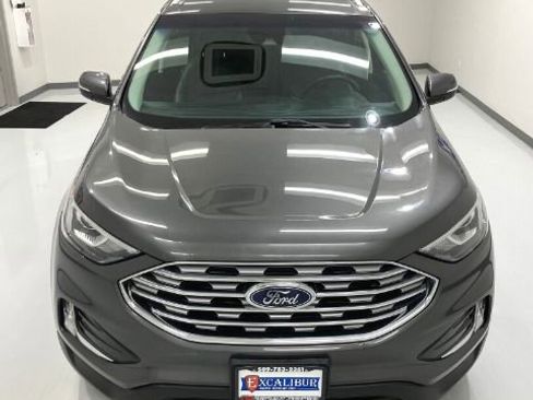 Used 2019 Ford Edge Titanium FWD image 7