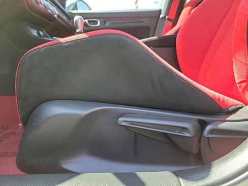 Used 2025 Honda Civic Type R image 21