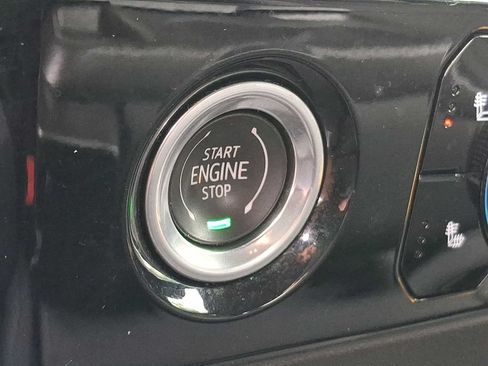 Used 2023 Chevrolet Silverado 1500 LT AWD/4WD image 19