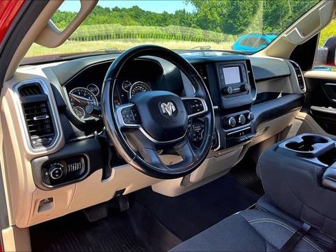 Used 2019 RAM 1500 Big Horn AWD/4WD image 18