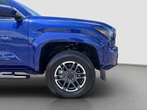 Used 2025 Toyota Tacoma TRD Sport image 26
