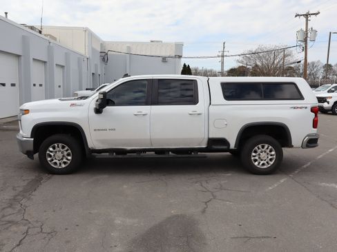 Used 2021 Chevrolet Silverado 2500 LT w/ Z71 Off-Road Package image 7