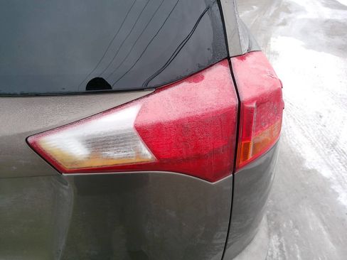 Used 2013 Toyota RAV4 XLE image 8