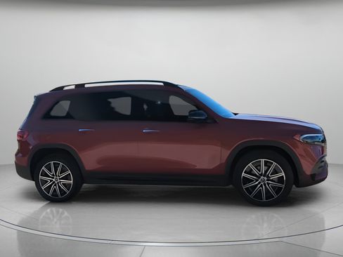 Used 2024 Mercedes-Benz EQB 300 EQB 300 image 33