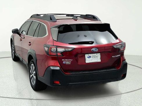 Used 2023 Subaru Outback Premium AWD/4WD image 7