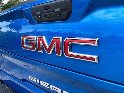 Used 2023 GMC Sierra 1500 AT4X AWD/4WD image 31
