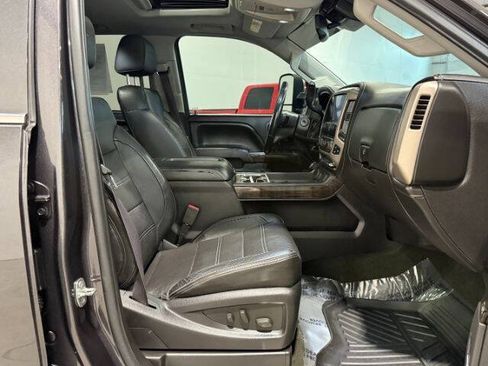 Used 2015 GMC Sierra 2500 Denali w/ Duramax Plus Package AWD/4WD image 15