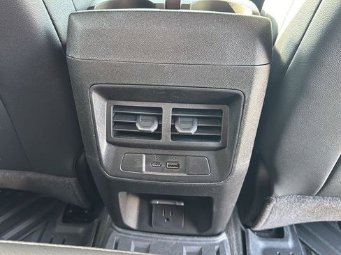 New 2026 Chevrolet Colorado LT w/ LT Convenience Package AWD/4WD image 24