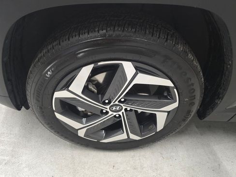 Used 2023 Hyundai Tucson Limited w/ Cargo Package AWD/4WD image 10