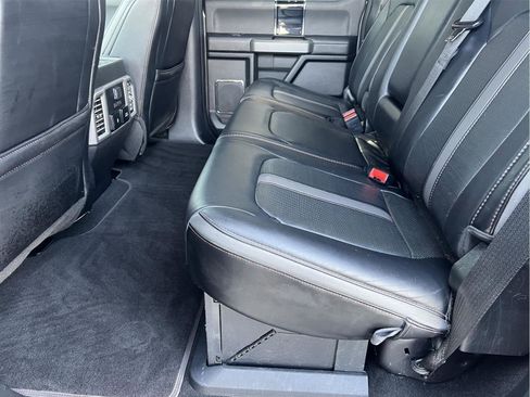 Used 2021 Ford F250 Platinum w/ FX4 Off-Road Package image 17