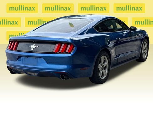 Used 2017 Ford Mustang Coupe RWD image 4