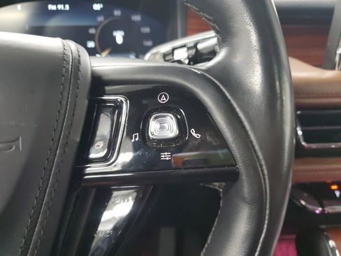 Used 2022 Lincoln Aviator Reserve w/ Elements Package Plus image 21