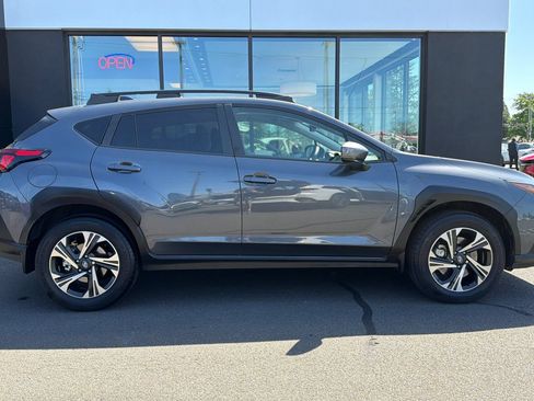 Used 2024 Subaru Crosstrek 2.0i Premium AWD/4WD image 3