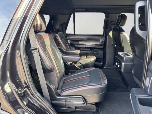 Used 2019 Ford Expedition Limited w/ Equipment Group 303A AWD/4WD image 13