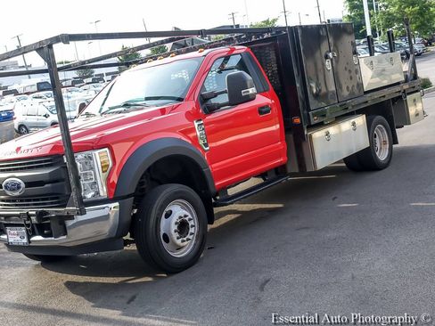 Used 2019 Ford F550 2WD Regular Cab Super Duty image 4