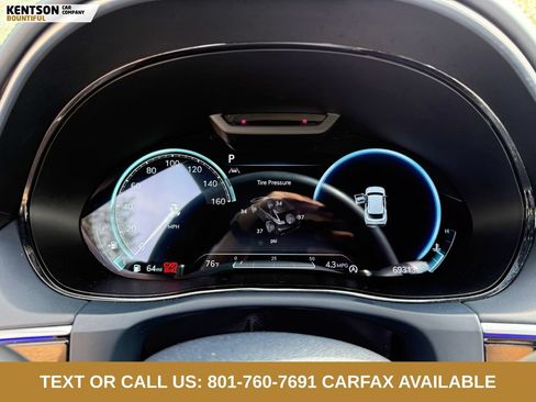 Used 2022 Genesis GV70 3.5T Sport w/ Sport Prestige Package AWD/4WD image 14