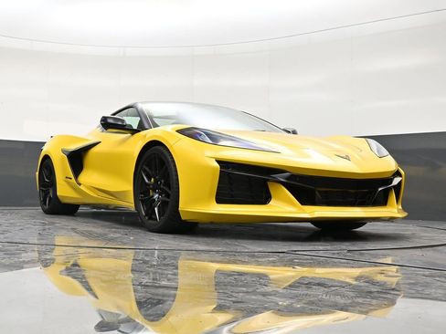 Used 2025 Chevrolet Corvette Z06 w/ Stealth Interior Trim Package image 26