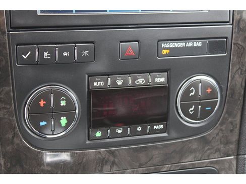 Used 2012 GMC Acadia Denali AWD/4WD image 27