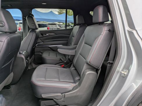Used 2025 Chevrolet Traverse Z71 w/ Driver Confidence Package AWD/4WD image 27