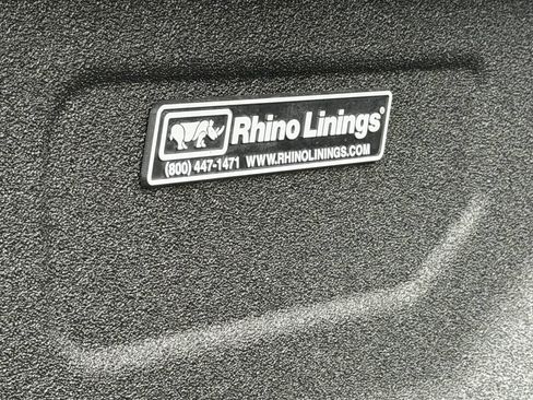 Used 2022 RAM 1500 Laramie AWD/4WD image 15
