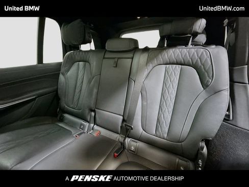Used 2025 BMW X7 M60i AWD/4WD image 13