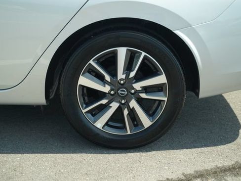 Used 2025 Nissan Versa SV FWD image 42