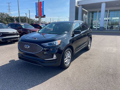 Certified 2024 Ford Edge SEL w/ Convenience Package image 2