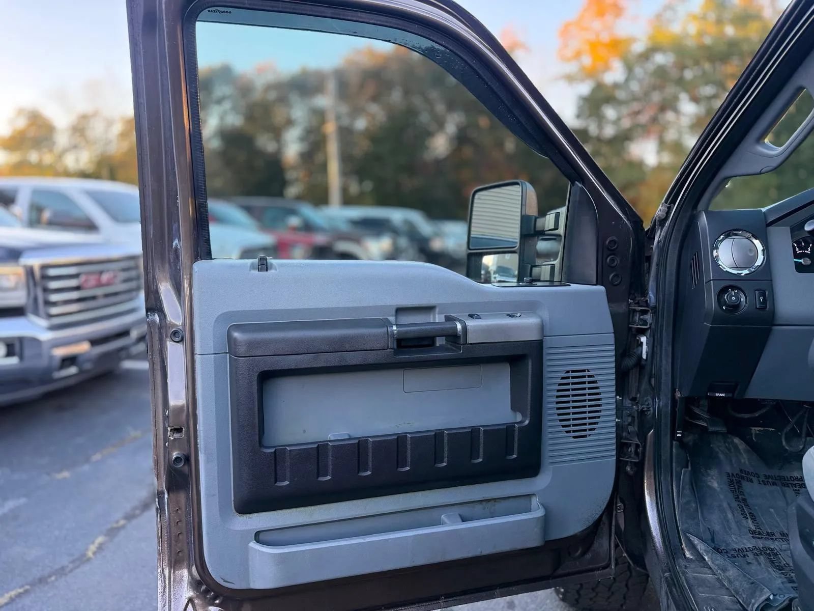 Used 2016 Ford F250 XLT w/ XLT Value Package AWD/4WD image 28