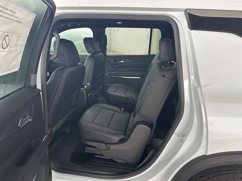 New 2026 Chevrolet Traverse LT w/ Sun and Wheel Package image 30