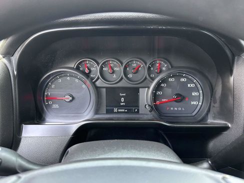 Used 2019 Chevrolet Silverado 1500 Custom Trail Boss w/ Custom Convenience Package AWD/4WD image 18