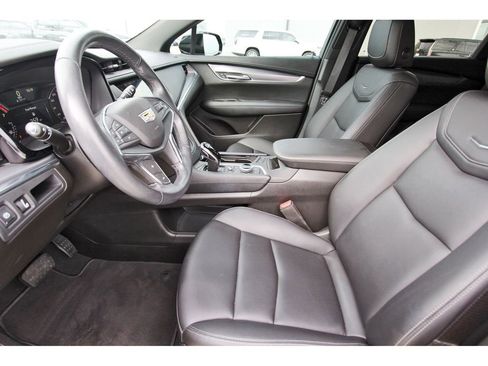 Certified 2023 Cadillac XT5 Luxury image 6