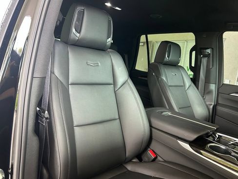 Used 2026 Cadillac Escalade 4WD image 23